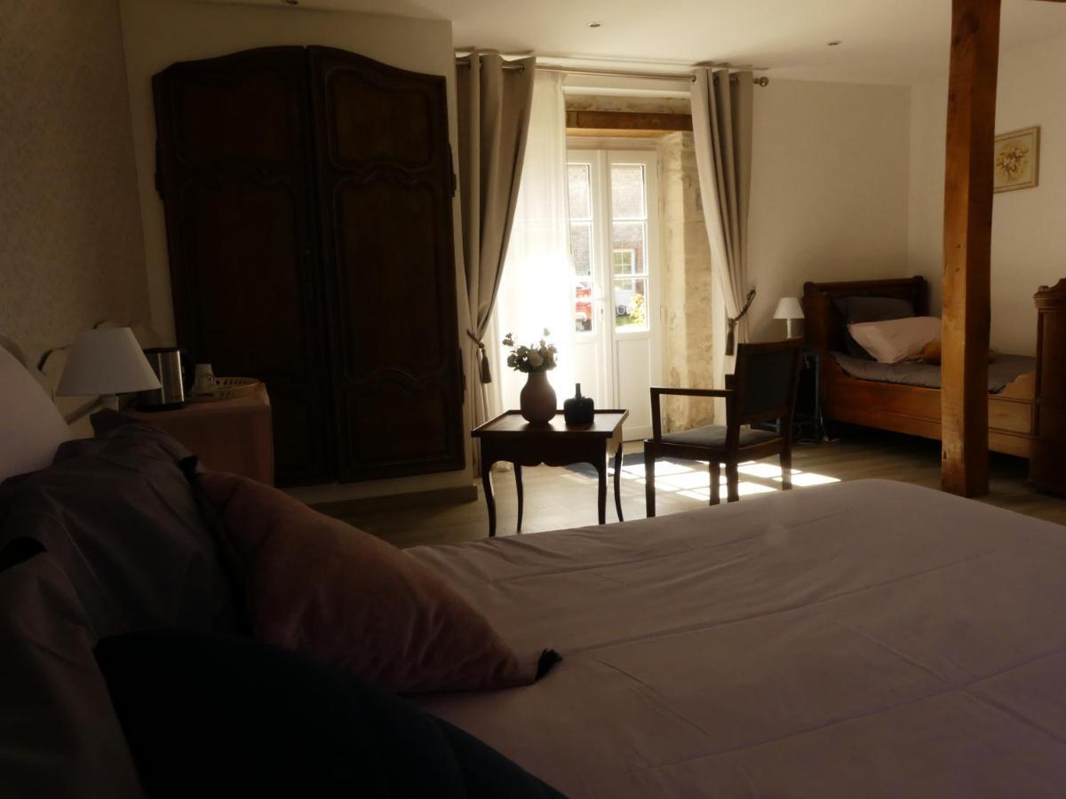Bed and Breakfast Domaine De La Cour Vautier Mandeville-en-Bessin Exterior foto